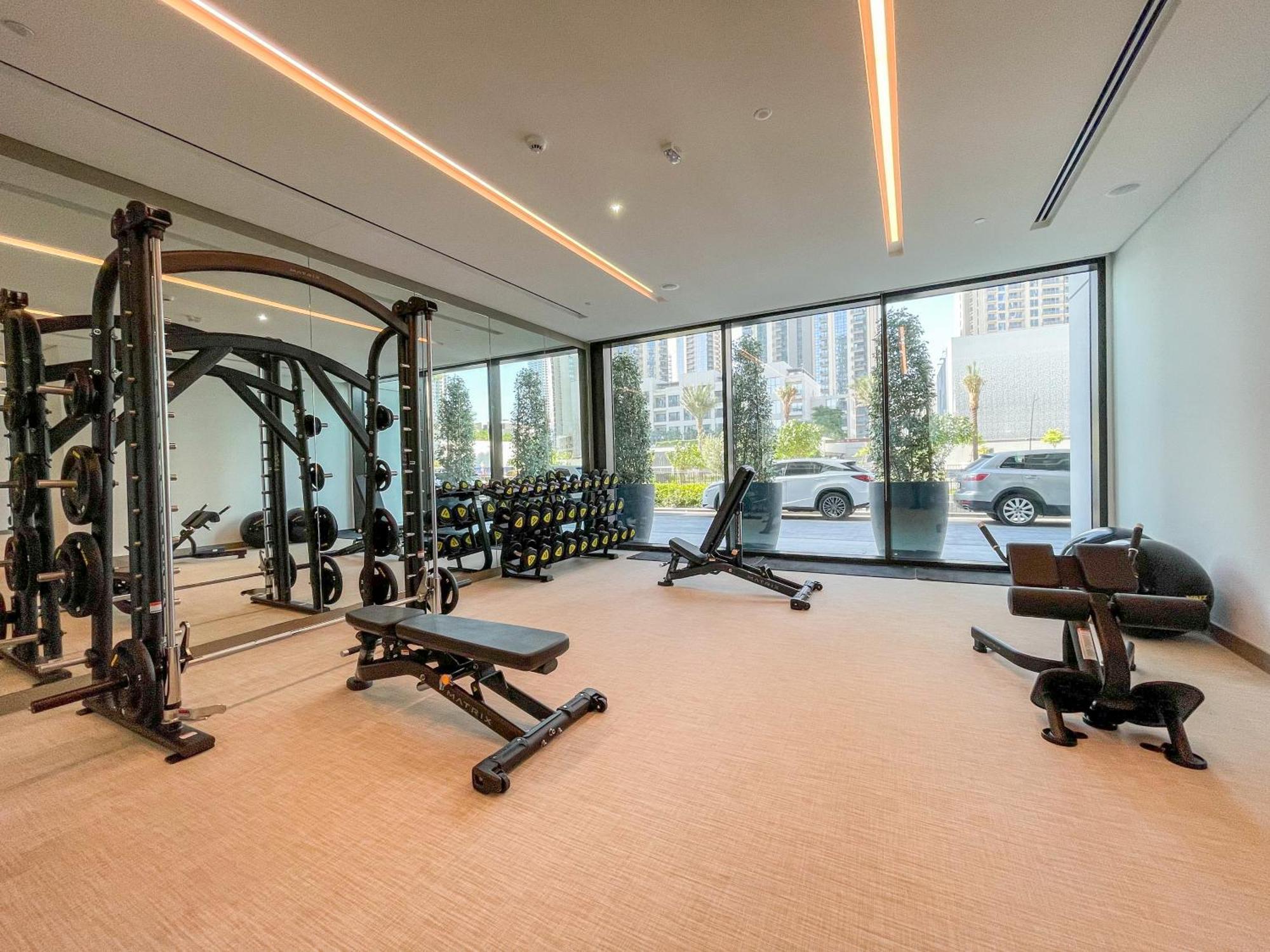 Luxe 1-bedroom Elegance In Palace Residences