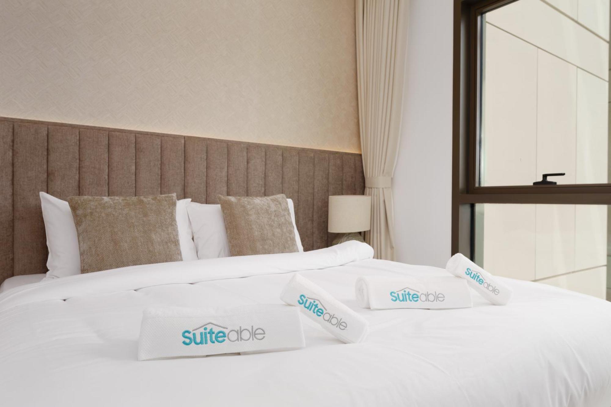 Luxe 1-bedroom Elegance In Palace Residences Apartment